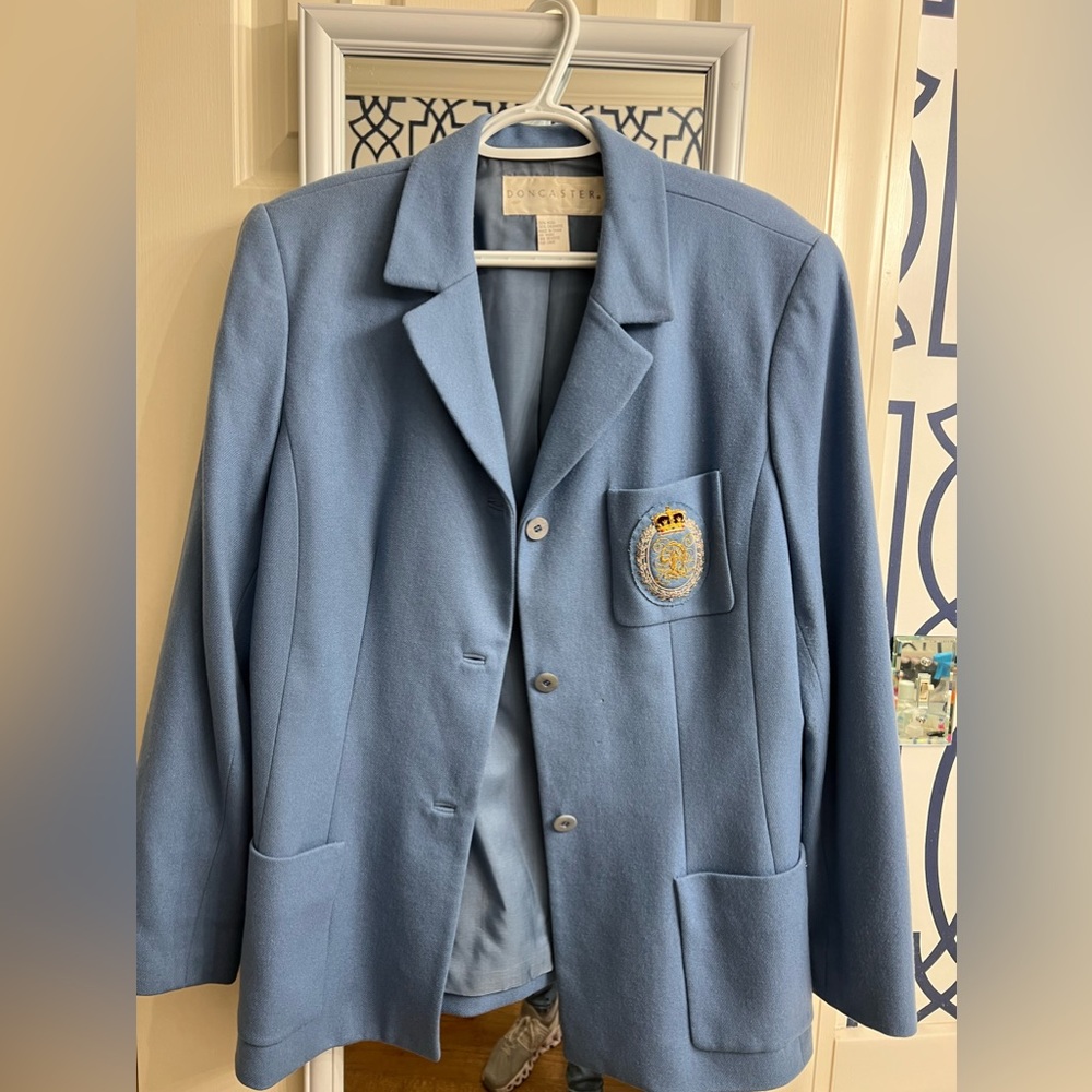 Beautiful classic Doncaster blazer